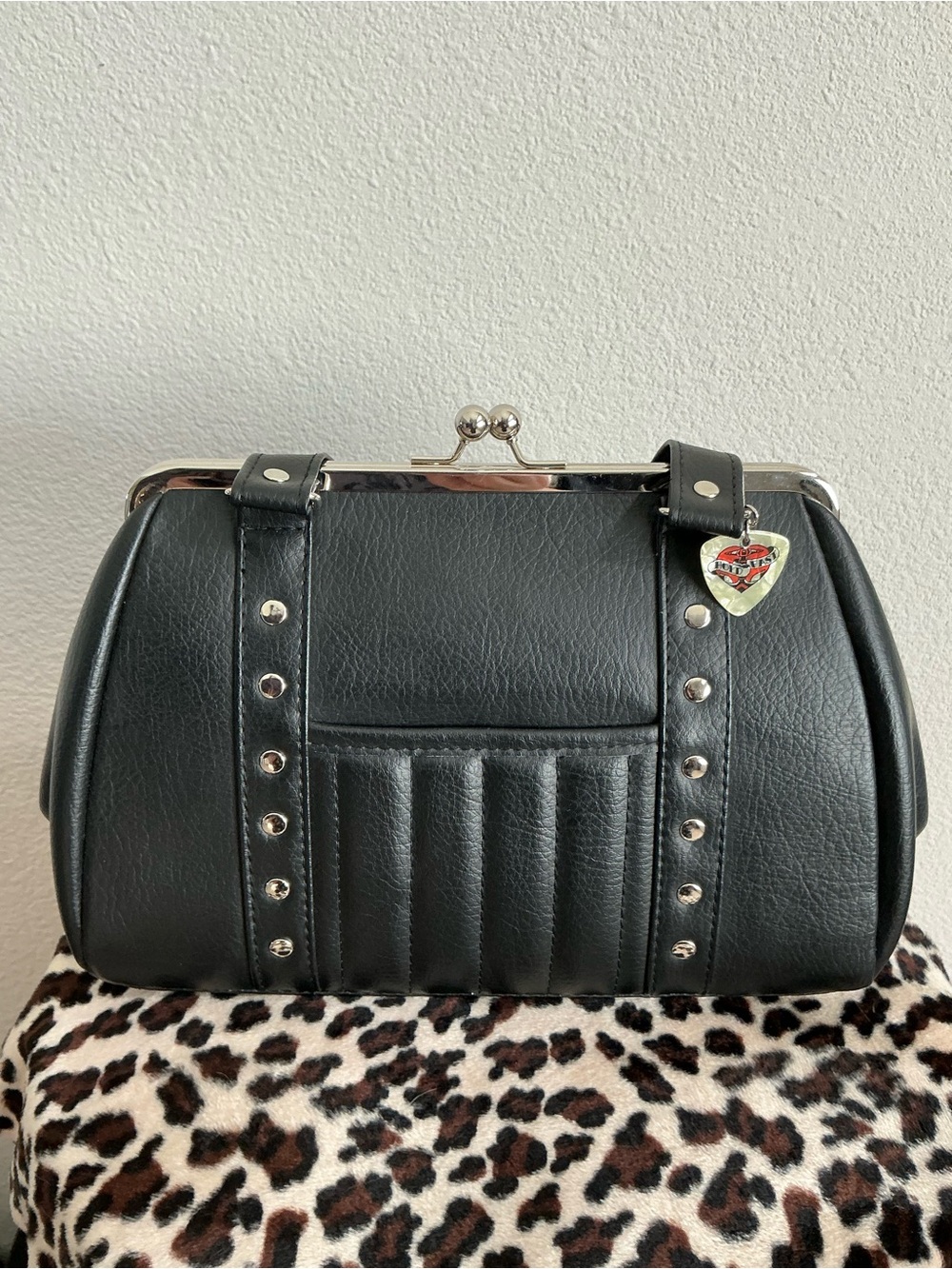 Hold Fast Handbags Black Pocketbook Style Purse